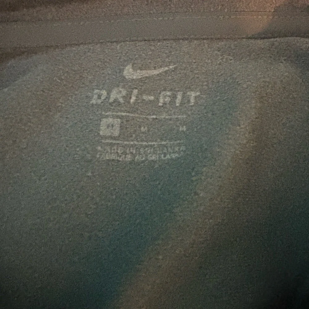 Nike Gray Quarter-Zip Women’s Athletic Pullover